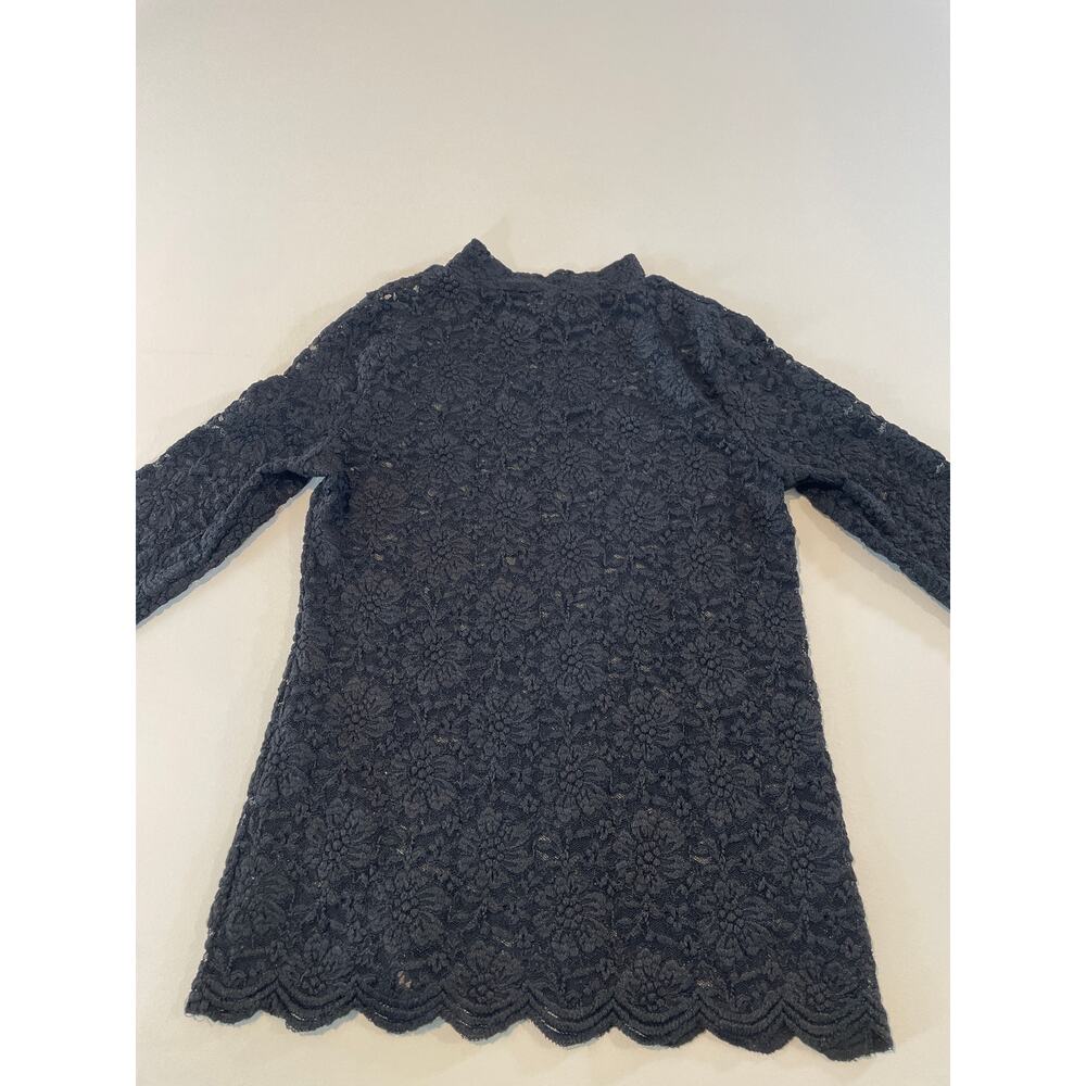 BCBGMAXAZRIA Black Lace Mock Neck Long Sleeve Sheer Top Size M - Picture 9 of 10